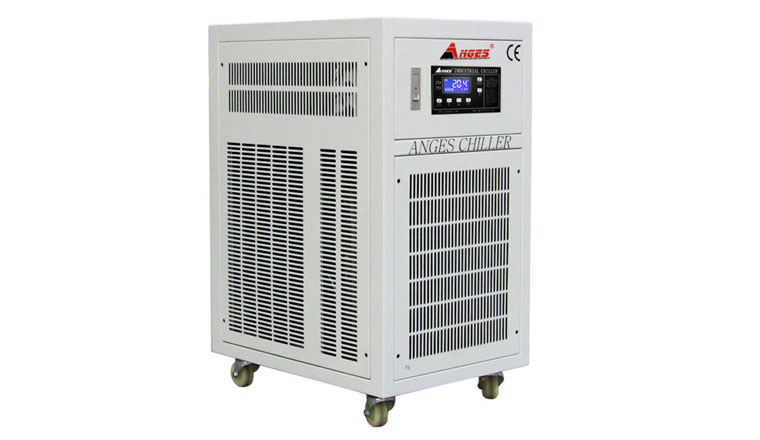 激光冷(leng)水機